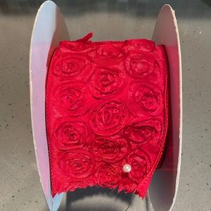 Offray vintage wired red Love Knots/roses ribbon